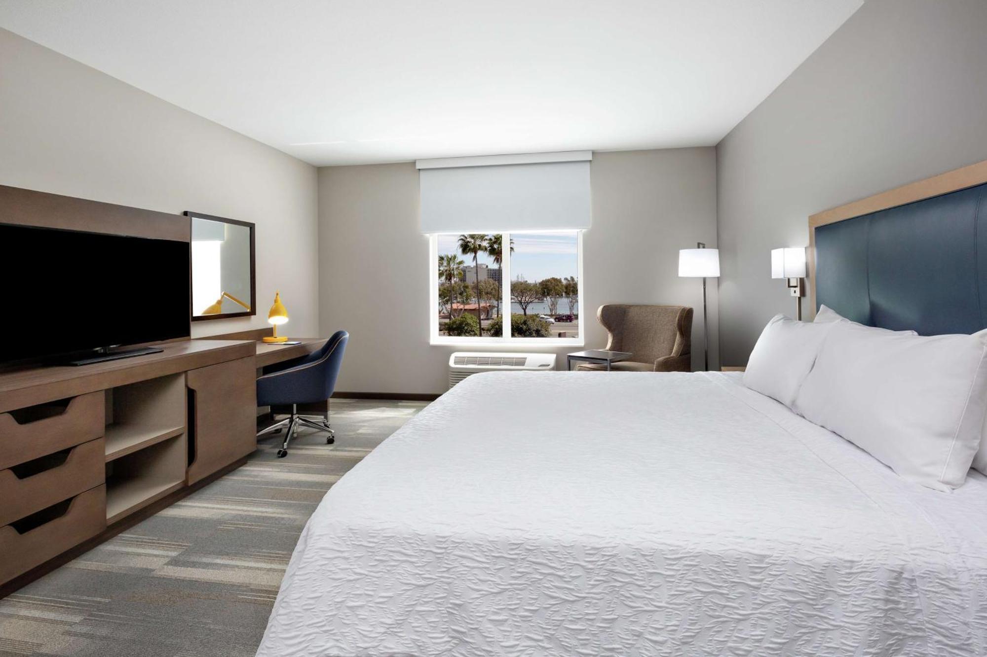 Hampton Inn & Suites San Diego Airport Liberty Station Exterior foto